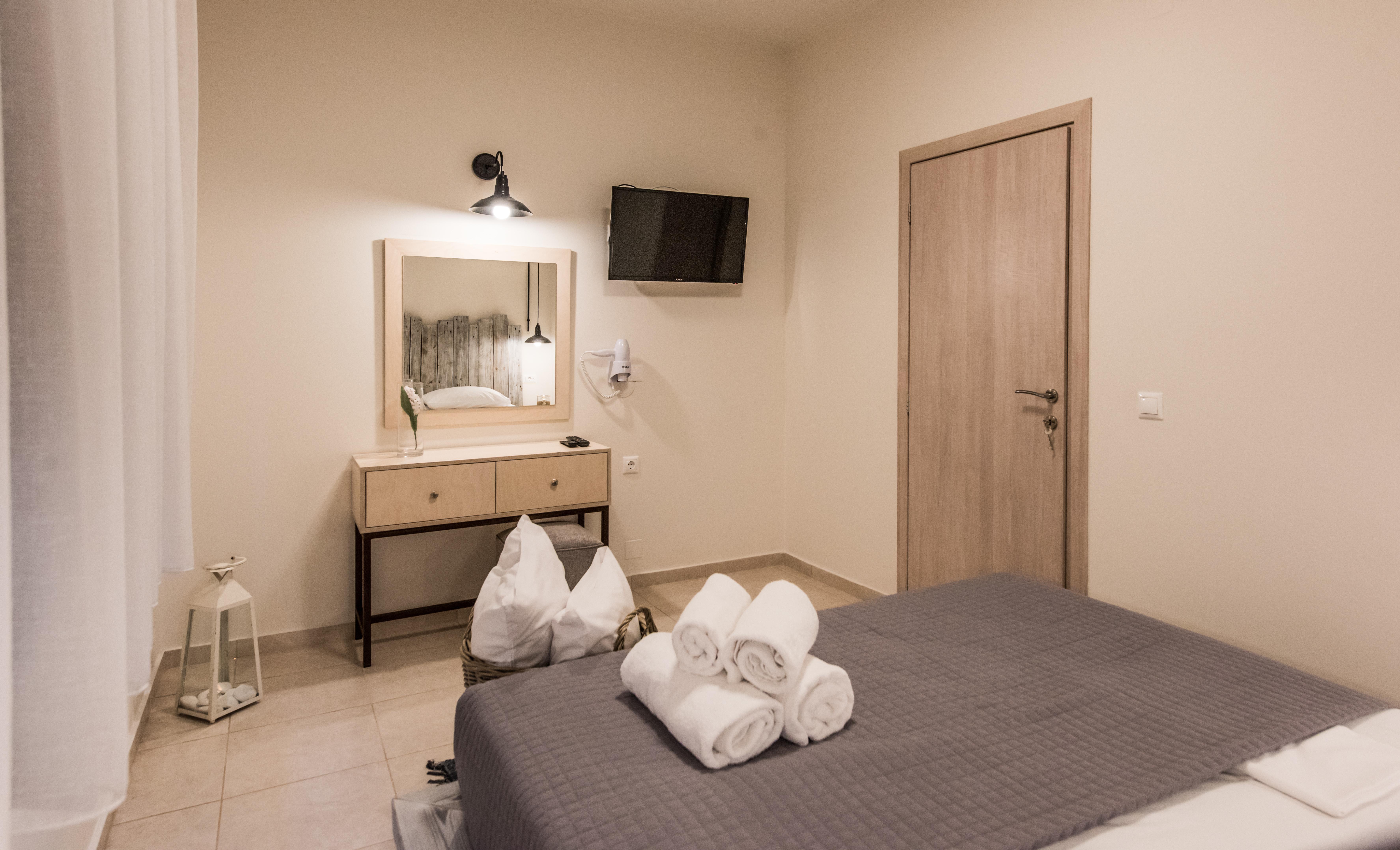 Eva Mare Hotel & Suites - Adults Only Agia Pelagia  Exterior photo